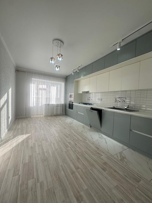 Тез арада 4 бөлмелі пәтер сатылады