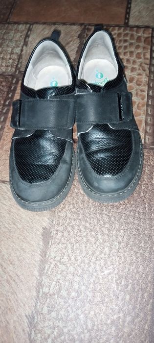 Кроссовки,туфли детские