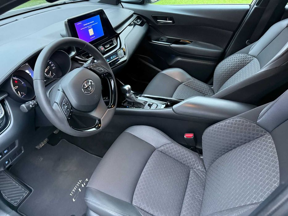 Toyota C-HR Hybrid 1.8 Trend 2022 99.000 km LED Istoric Garantie