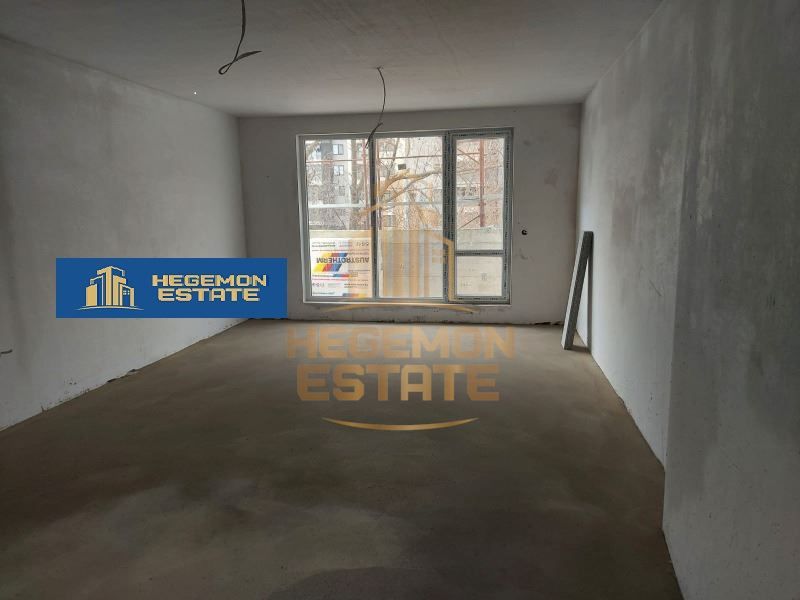 Продава се Едностаен апартамент в Варна, Възраждане 1 - 59 кв.м за 1255 €/кв.м - Снимка #1