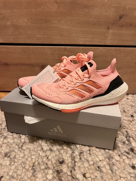 Нови маратонки Adidas heat.rdy 22 pureboost