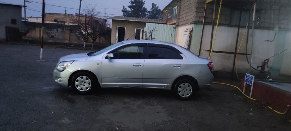 Kobalt 2013-yil  3 pazitsa sotiladi sergelida