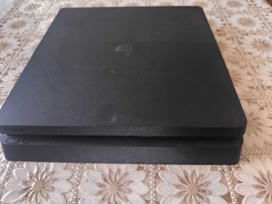Ps4 в добро състояние