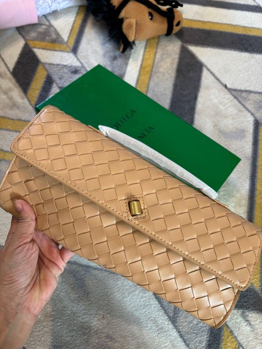 Geanta bottega veneta