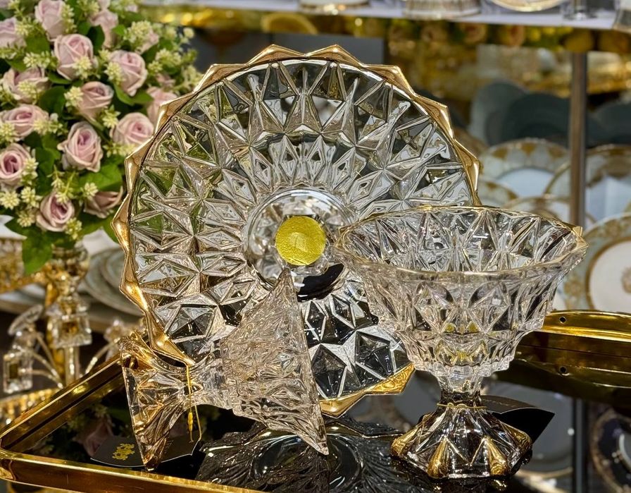 Набор стеклянных фруктовниц с золотой окантовкой