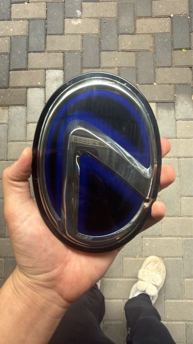 Дистронник Эмблема камри 70. Рав4. Lexus ES