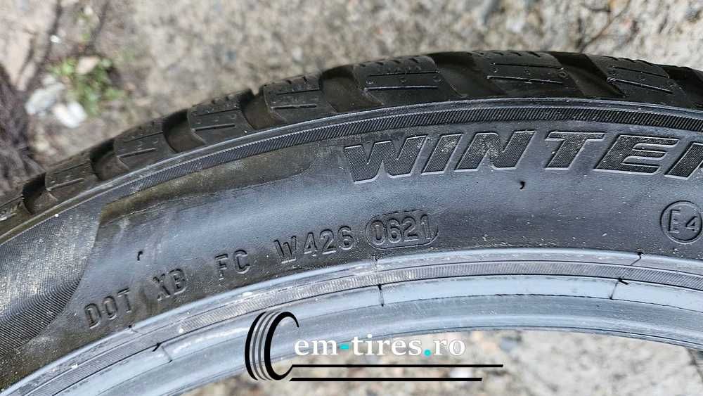 235/40 R19 • Iarna • Pirelli Sottozero 3 96V | 2 buc | Pret/buc
