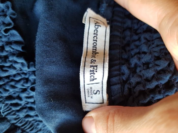 Vand salopeta Abercrombie & Fitch cu broderie