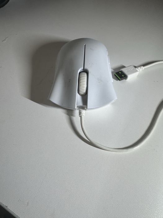 Мышка Razer DeathAdder Essential White. В белой расцветке