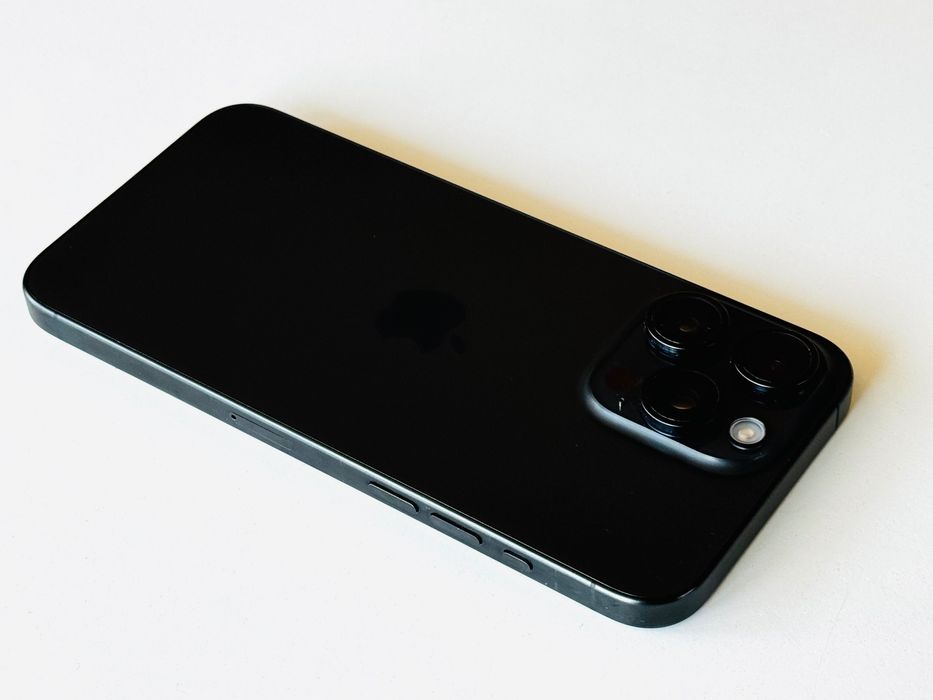 Iphone 15 Pro Max 256GB Black 100% Батерия Гаранция 6 месеца