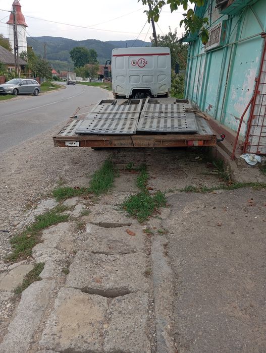 Vând întreg sau dezmembrez Renault midlum