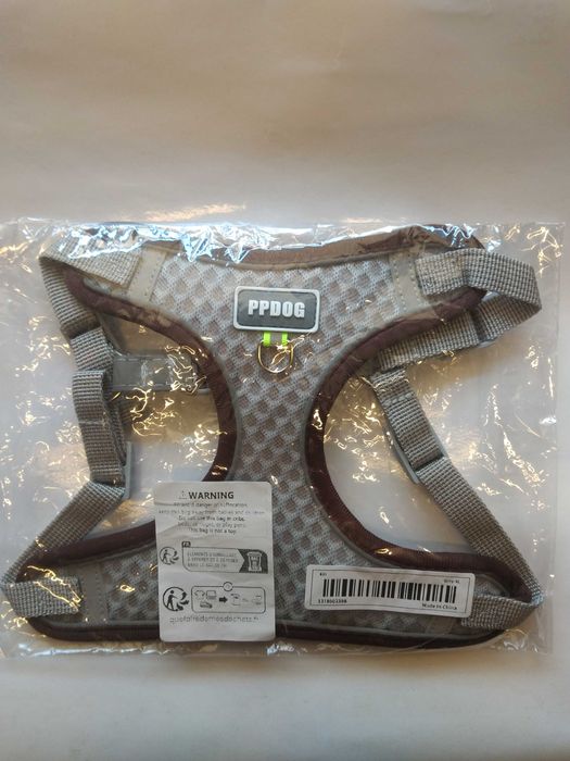 Неопренова жилетка и нагръдник за малко куче.