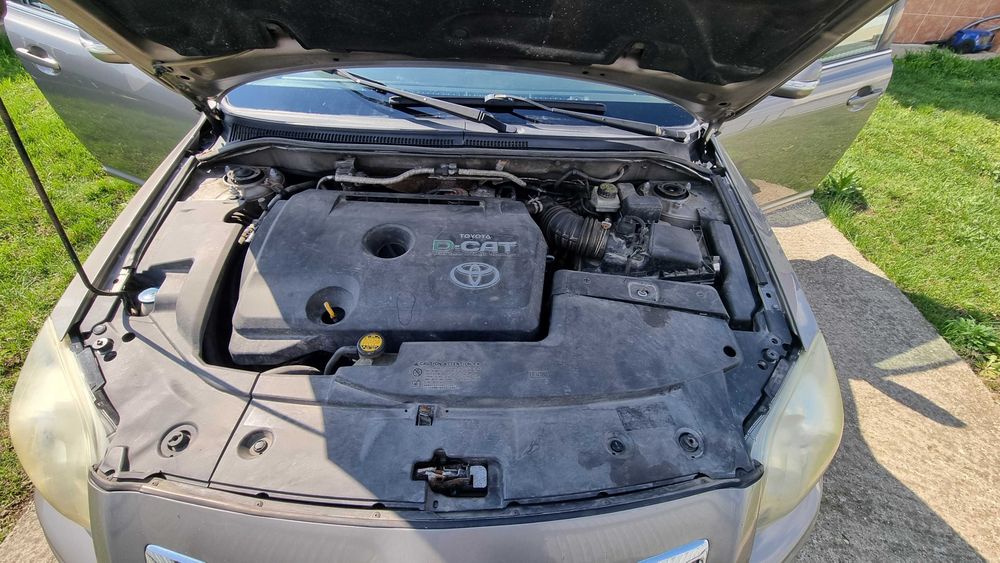 Toyota Avensis T25 Facelift - 2.2 D-CAT 177 CP - Piele
