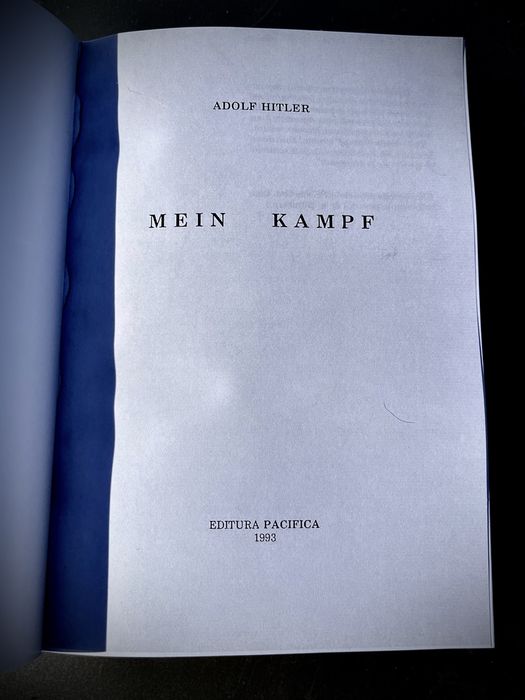 Mein Kampf (Lupta mea) de Adolf Hitler