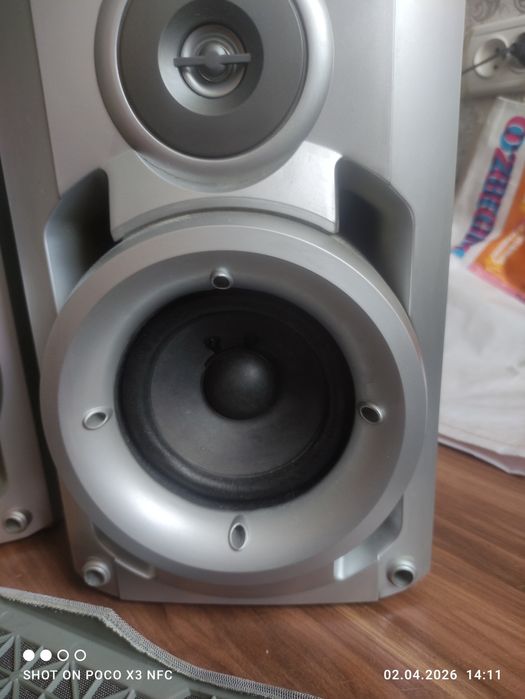 Калонки LG оба в идеалном состояние