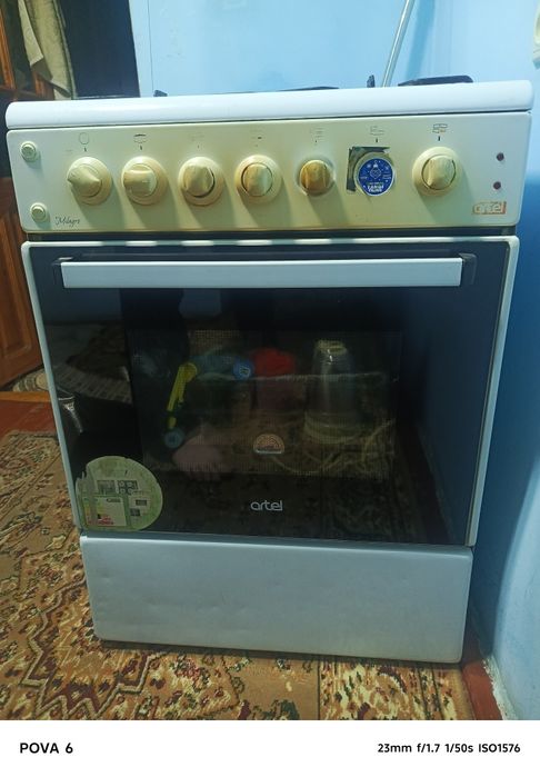 Газова-электрическая плита Артель б/у