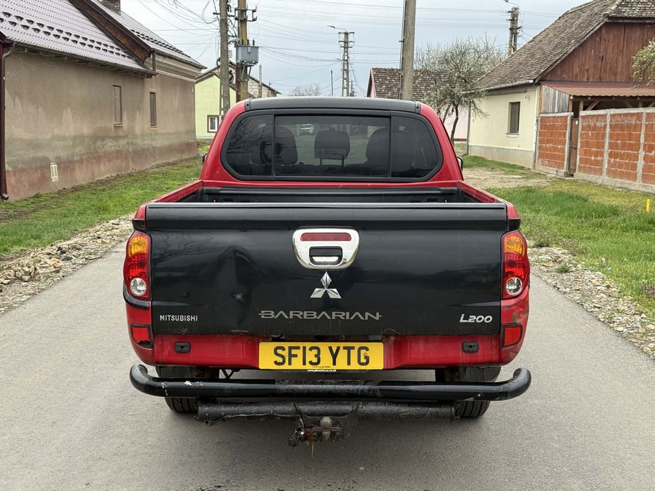 Mitubishi L200 2013