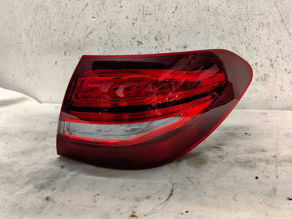 Оригинален стоп Мерцедес Ц205  Mercedes C 205 Led