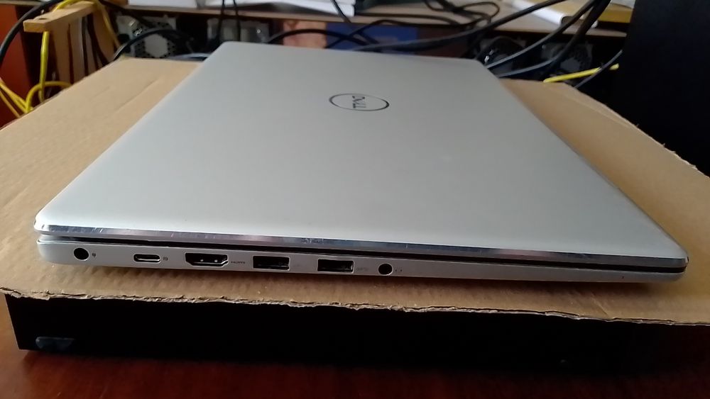 Dell Inspiron 7580 i7-8565U 8gb ram 512gb ssd