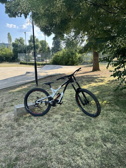 Commencal Supreme V4.3 2021 DH