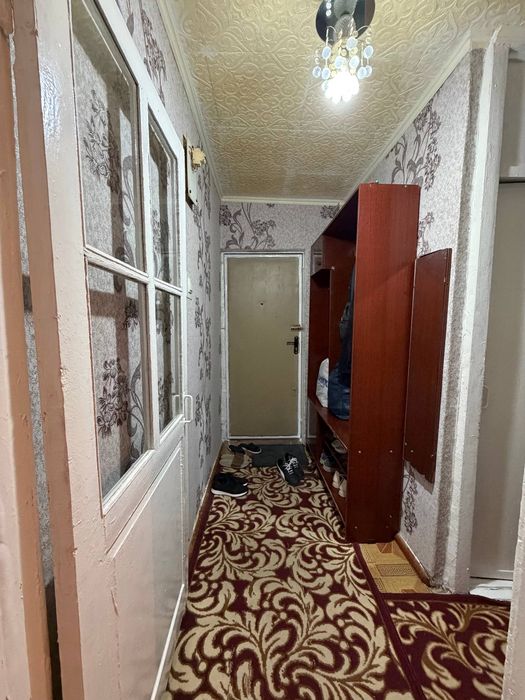 Продаётся  2х ком квартира 2 этаж