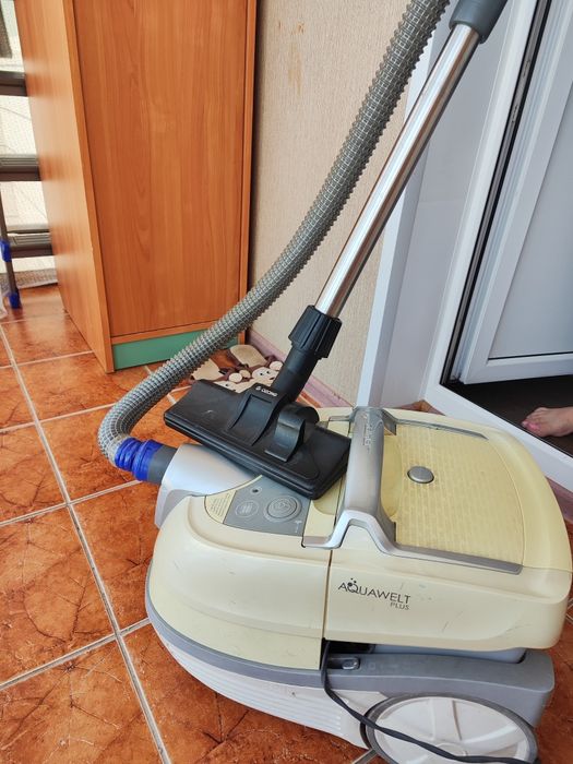 Продам пылесос Зельмер .
