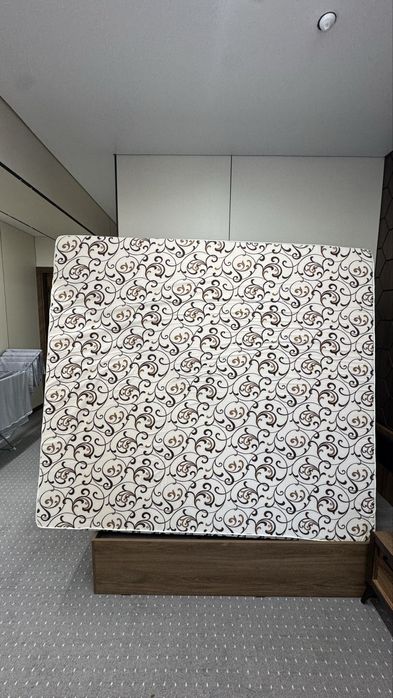 Продам новый матрас 180х200