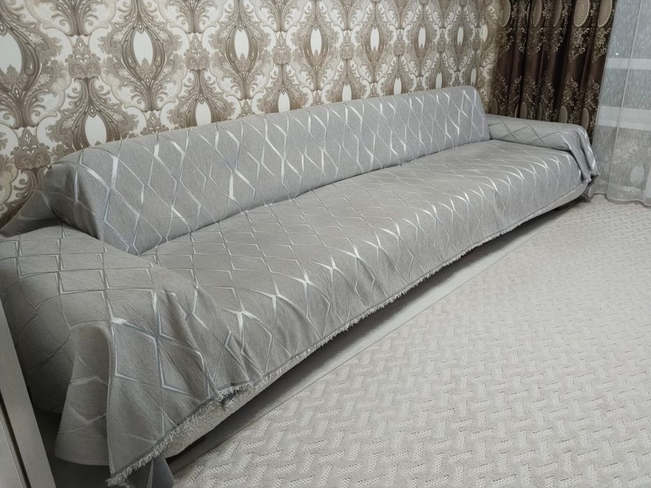 Диван с раздвижными спинками