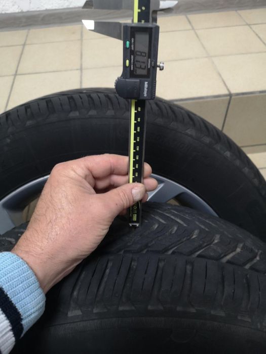 Гуми за джип 235 55 19