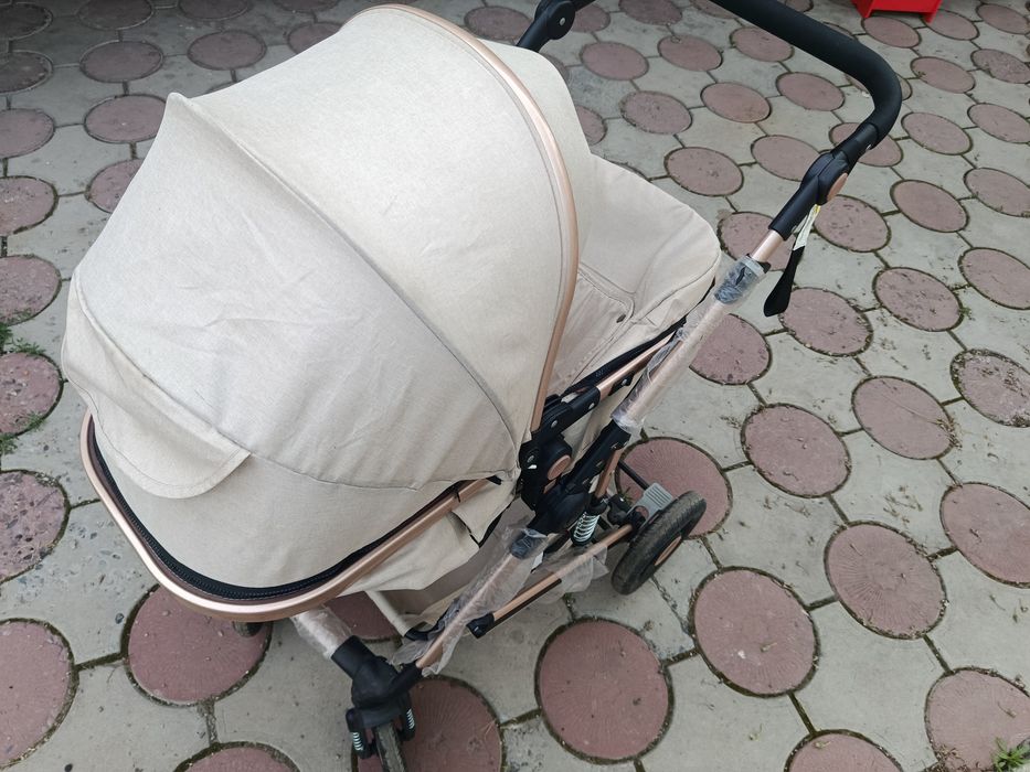 Продаю коляску детскую