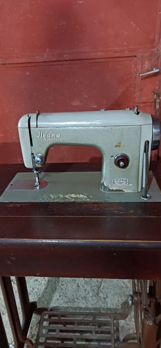 Mașină de cusut Ileana