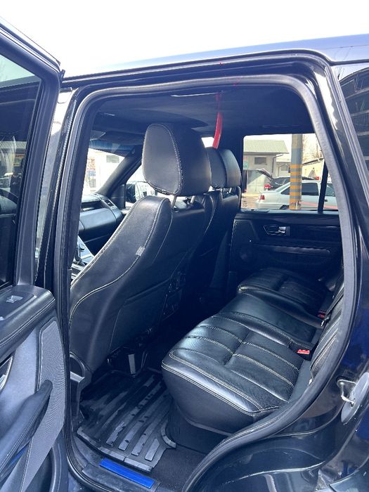 Range rover sport 2012 sotiladi