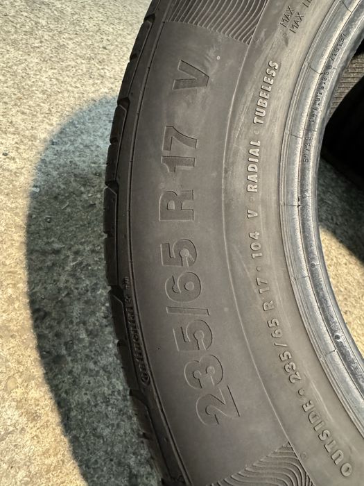 Гуми 235/65/17 CONTINENTAL Conti Premium Contact