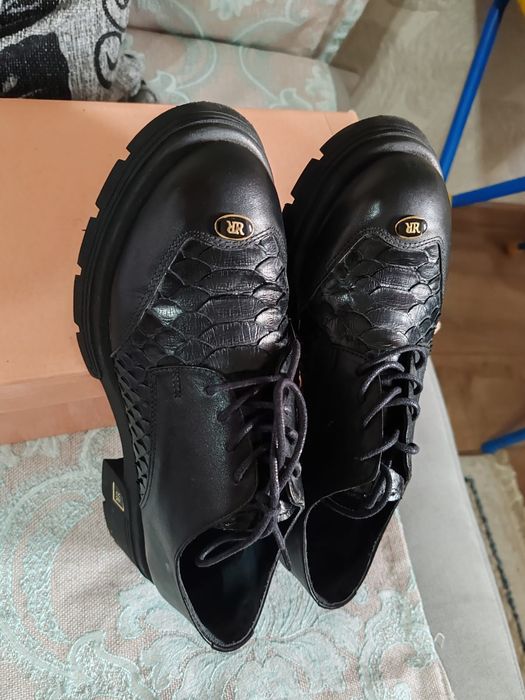 Продам обувь RIZZANO демисезонные