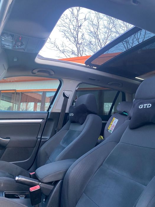 Golf 6 1.6 TDI • Panoramic • Economic • Ideal familie • Acte la zi