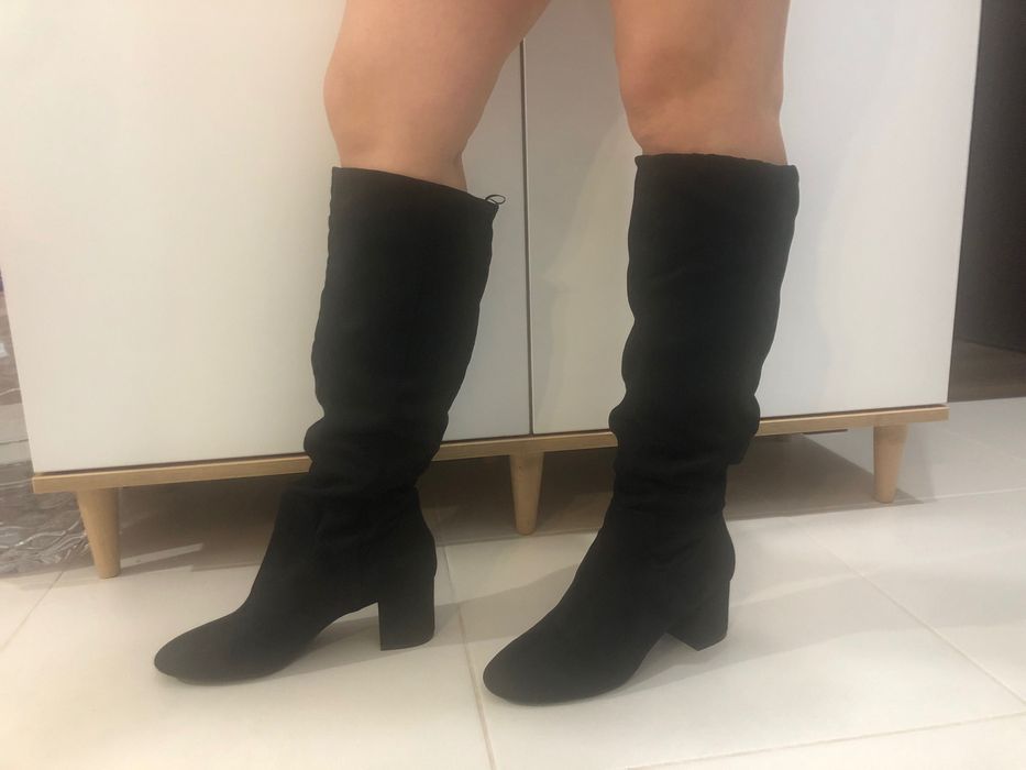 Cizme înalte cu toc mic