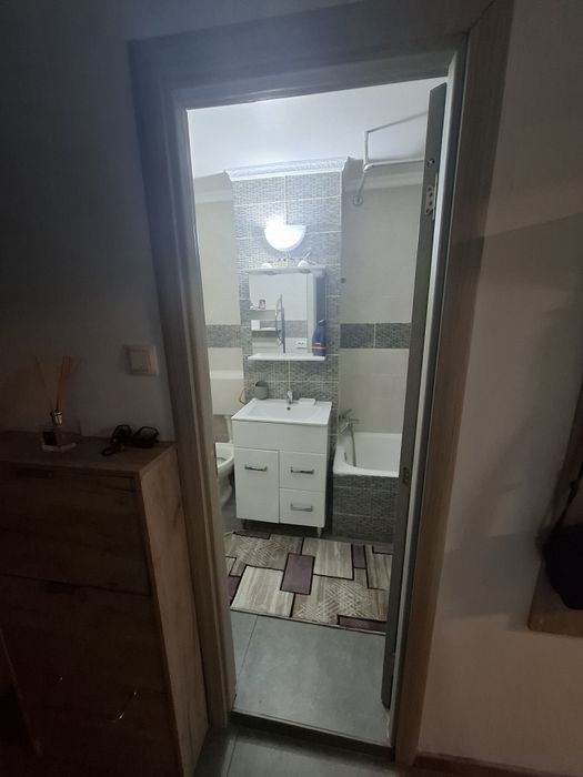 Proprietar închiriez garsonieră Bragadiru cu loc parcare