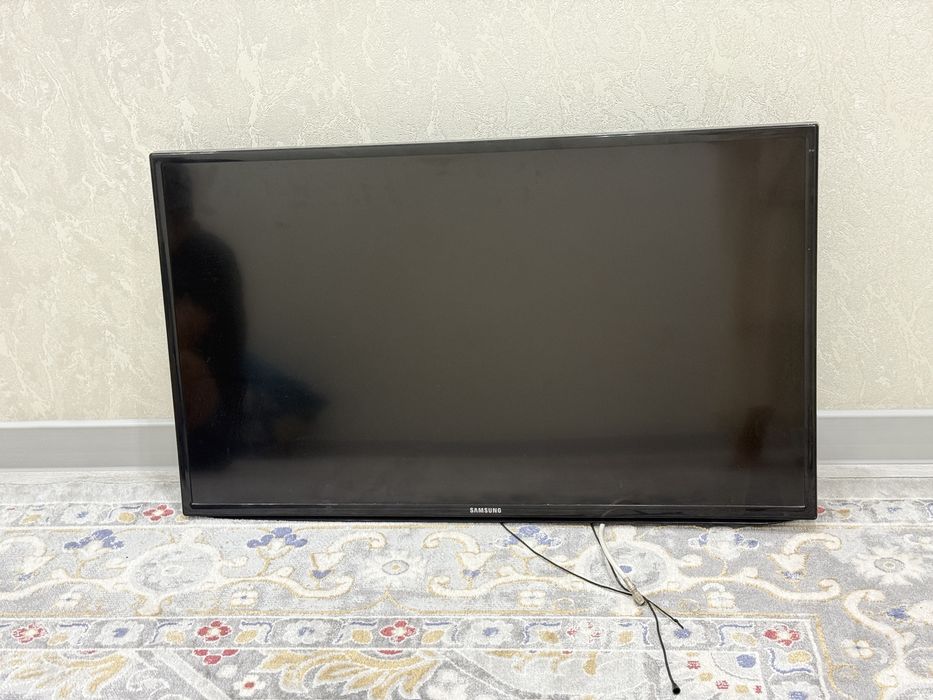 Телевизор сатылады.