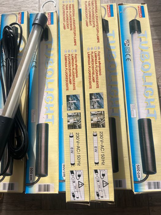 Универсални ланпа със 5м кабел w8