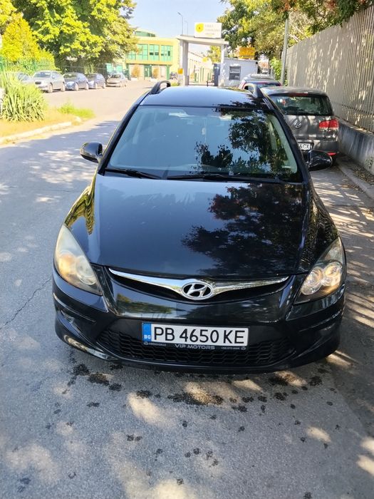 Хюндай и30 1.6 дизел 90к.с. 2899евро