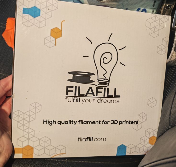 Filament premium pentru imprimante 3D de la brandul FILAFILL.