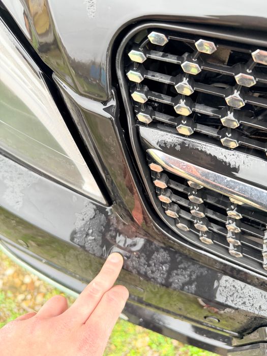 Продавам предна, задна броня и прагове за mercedes w204