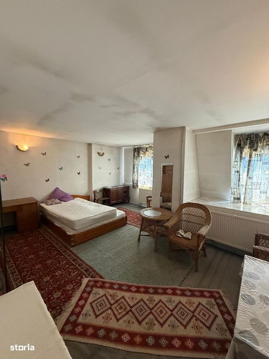 5 camere Decomandat - Posta Pacurari- 143 mp - 138000 euro