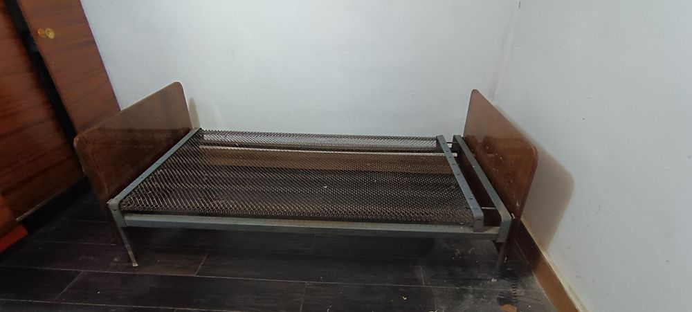 Кровать полуторка