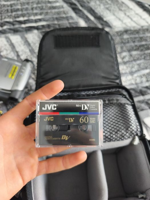 Vând Handycam Sony