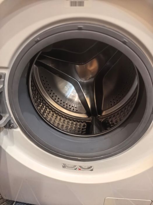 Продам стиральную машину.