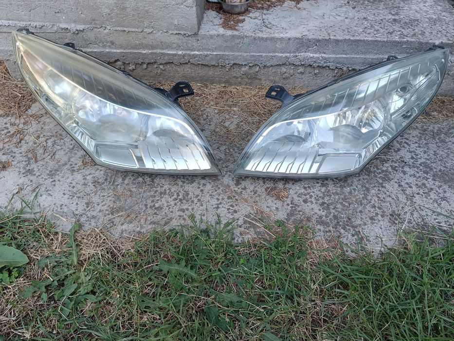 Far Dacia Logan2 Sandero Stepway Duster bara fata Renault Clio4 Clio3 lampa far Renault Megane3 Scenic3 Clio4 Scenic2 aripa Dacia Sandero Stepway3
