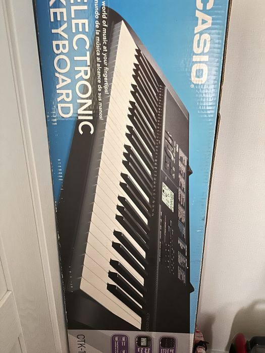 Продам синтезатор пианино Casio