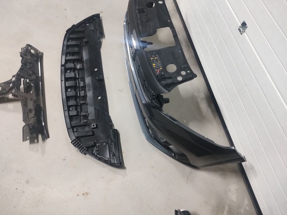 Bara fata , scut (reflector )bara , trager Logan 2021,2022