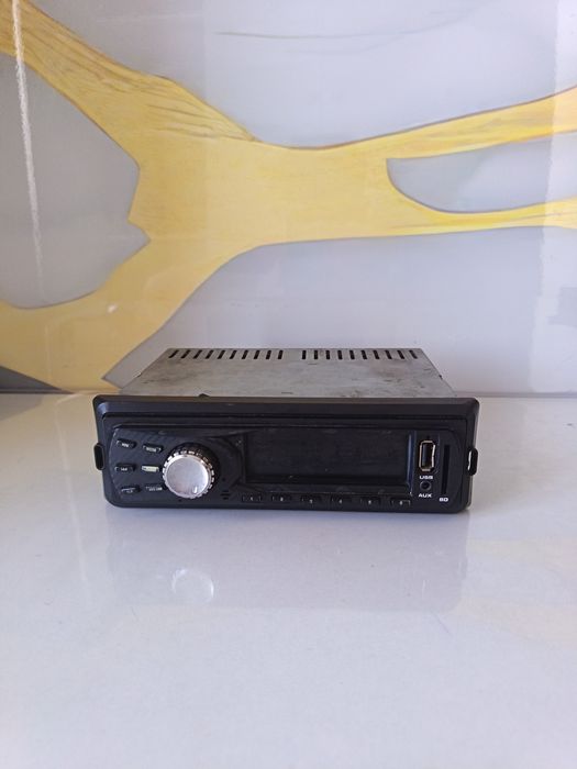 Продам Магнитола в стиле карбон, стояла на ВАЗ 2114, работает отлично